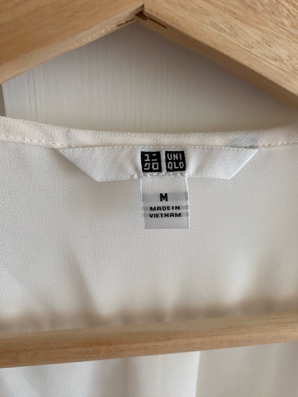 Uniqlo sheer white blouse - Picture 6 of 6
